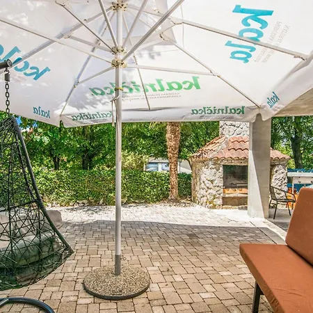Amazing In Dubasnica With Wifi Malinska